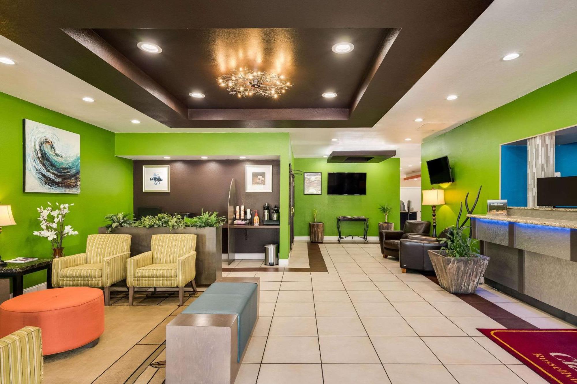 Clarion Inn&Suites Russellville I-40 Esterno foto